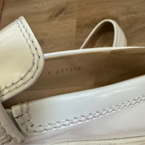 Chanel Bonnie and Clyde White Patent Loafers - Picture 5 of 7